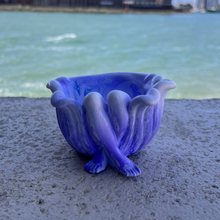 Load image into Gallery viewer, Flower Girl Dish/Vase, Seka Home
