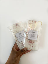 Load image into Gallery viewer, Rose, Lavender and Jasmine Large Soy Wax Melt Bar
