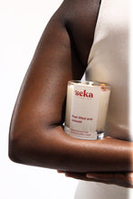 Load image into Gallery viewer, Rose Geranium and Vanilla Soy Candle, Aromatherapy Vegan Soy Wax Candle
