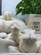 Load image into Gallery viewer, Custom Mini Opehlia Candle, Woman Body Torso Candle, Celestial Collection
