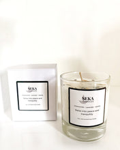 Load image into Gallery viewer, Lavender, Chamomile and Vanilla Soy Candle, Aromatherapy Vegan Soy Wax Candle
