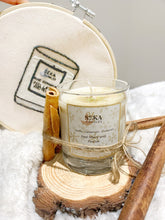 Load image into Gallery viewer, Vanilla, Cardamom and Cinnamon Christmas Soy Wax Candle
